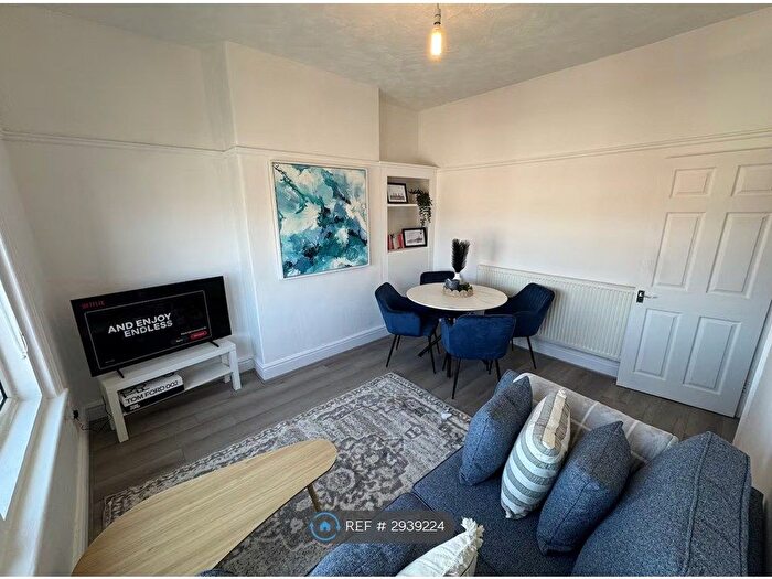 2 Bedroom Flat To Rent In Beach Road, Thornton-Cleveleys, FY5