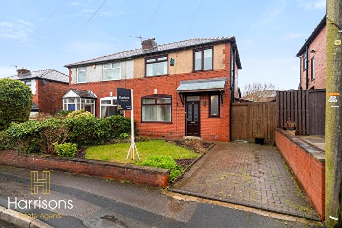 3 Bedroom Semi Detached House For Sale In Auction: Wyndham Avenue, Bolton, BL3