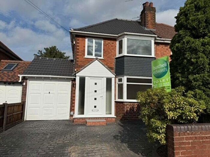 3 Bedroom Semi-Detached House To Rent In Brookvale Grove, Solihull, B92