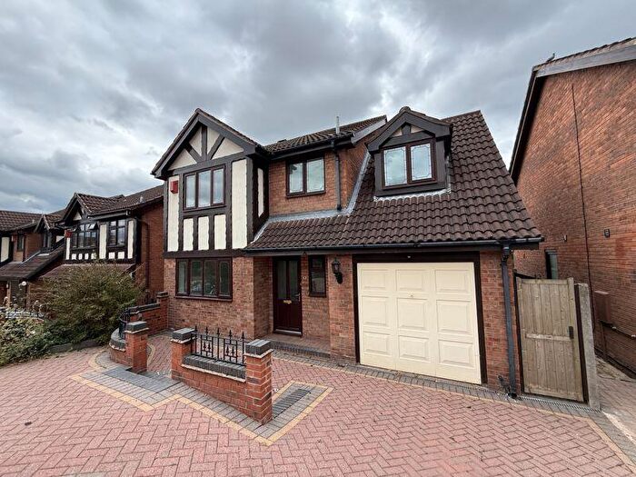 4 Bedroom Detached House To Rent In Perivale Close, Stoke-On-Trent, ST1
