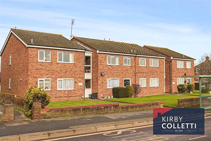 2 Bedroom Flat For Sale In Hertford Road, Hoddesdon, EN11