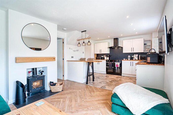 3 Bedroom Terraced House For Sale In Chopes Close, Bideford, EX39