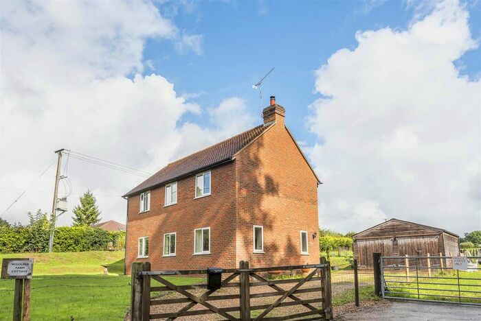 3 Bedroom Detached House To Rent In Woolmer Lane, Bramshott, Liphook, GU30