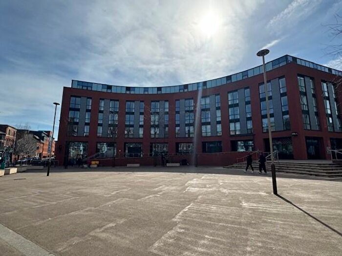 2 Bedroom Apartment To Rent In The Circle, New Walk Place, LE1