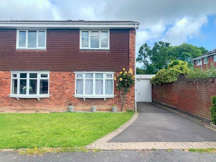 2 Bedroom Semi-Detached House To Rent In Hazelgarth, Wilnecote, Tamworth, Staffordshire, B77
