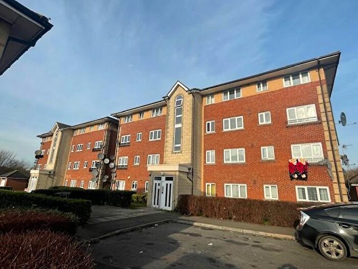 2 Bedroom Flat To Rent In Buxton Close, Edmonton, N9