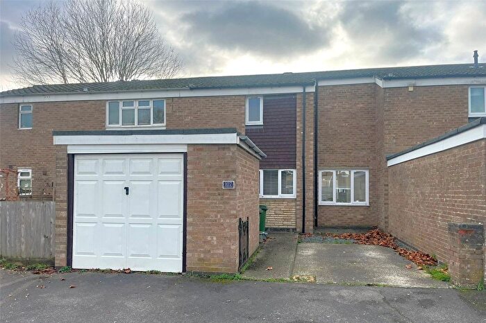 2 Bedroom Terraced House For Sale In Cambrian Way, Basingstoke, Hampshire, RG22