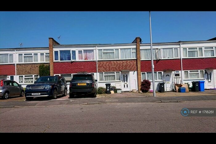 3 Bedroom Terraced House To Rent In Chigwell, Chigwell, IG7