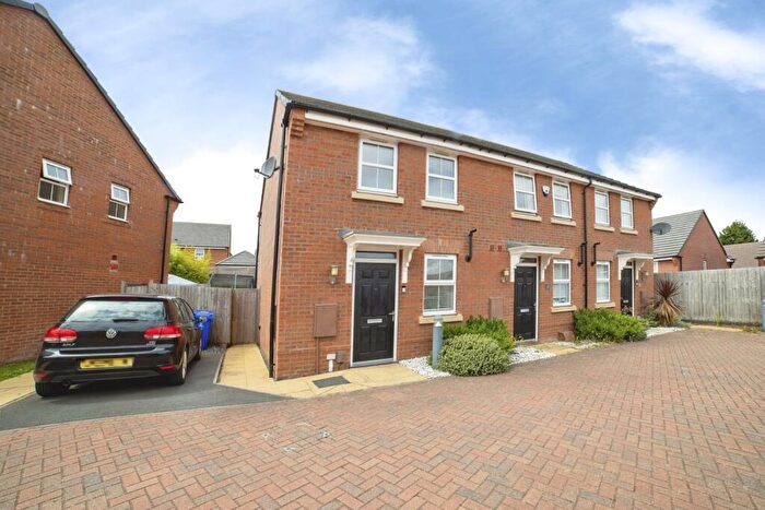 2 Bedroom Town House For Sale In Moonbeam Way, Mansfield, Nottinghamshire, NG18