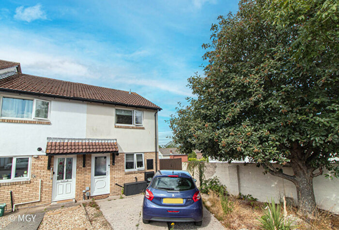 2 Bedroom End Of Terrace House To Rent In Glenbrook Drive, CF63