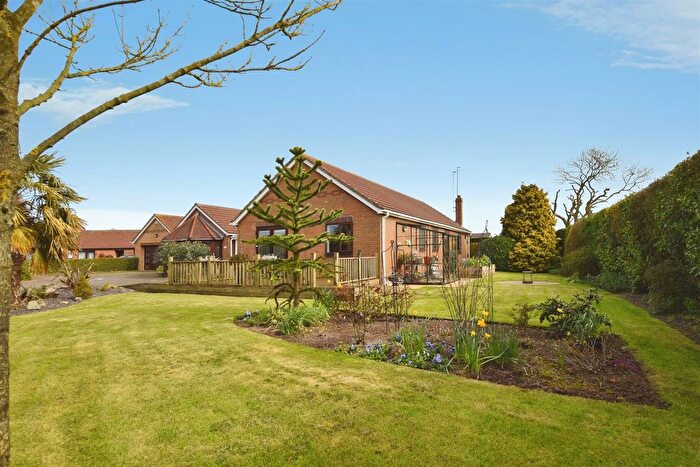 5 Bedroom Detached Bungalow For Sale In Elm Garth, Roos, HU12