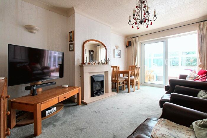2 Bedroom Semi-Detached Bungalow For Sale In Mount Nod Way, Coventry, CV5