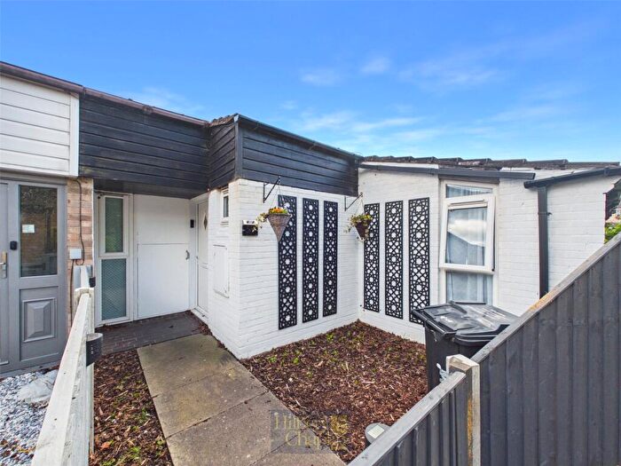 4 Bedroom Bungalow For Sale In Walthams Place, Pitsea, Basildon, Essex, SS13