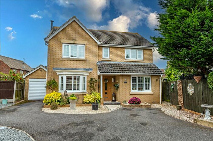 4 Bedroom Detached House For Sale In Havengore Close, Great Wakering, Essex, SS3