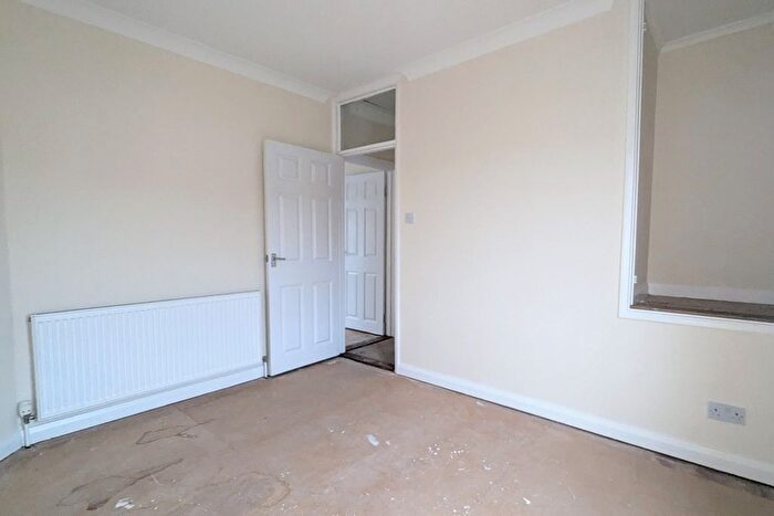 2 Bedroom Terraced House For Sale In Anns Hill Road, Gosport, PO12