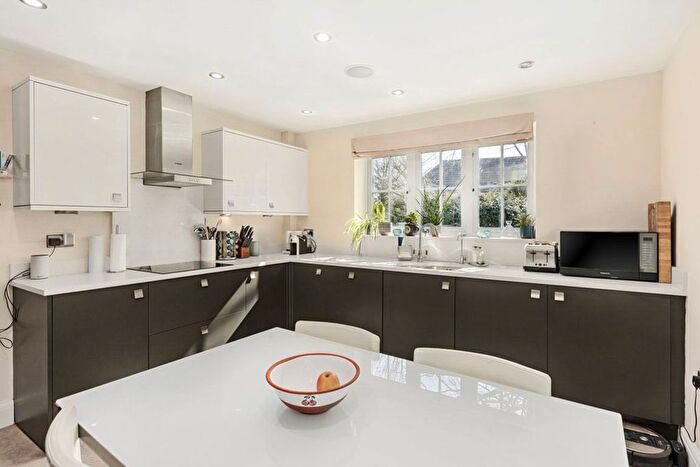 4 Bedroom Detached House To Rent In Mount Pleasant Road, Weald, Sevenoaks, TN14