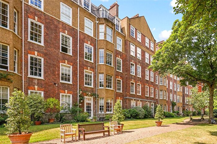 4 Bedroom Flat To Rent In Old Brompton Road, Earls Court, SW5