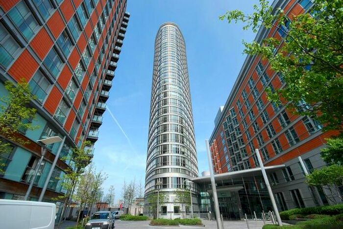 Studio To Rent In Ontario Tower, Fairmount Avenue, Poplar, Canary Wharf, London, E14