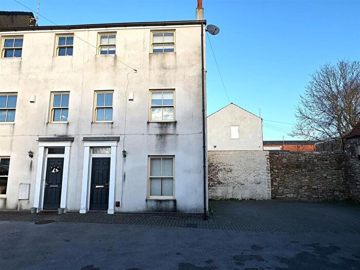 2 Bedroom End Terrace House To Rent In Finkle Hill, Sherburn In Elmet, Leeds, LS25