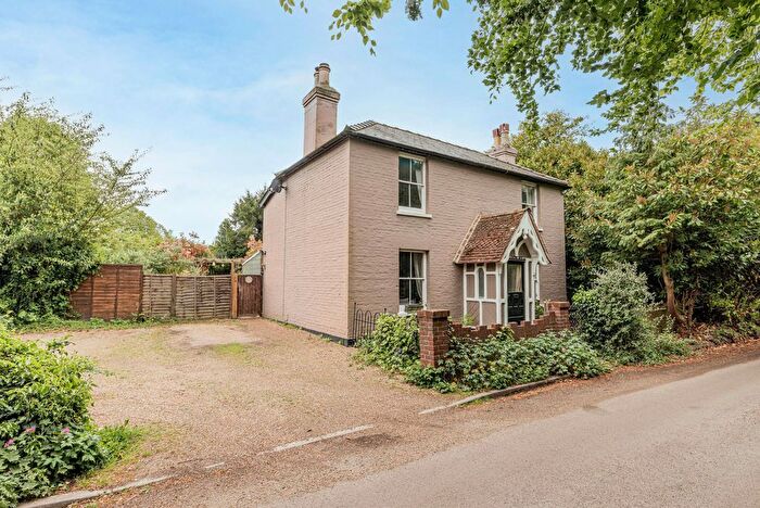 3 Bedroom Detached House For Sale In Grove Road, Selling, ME13