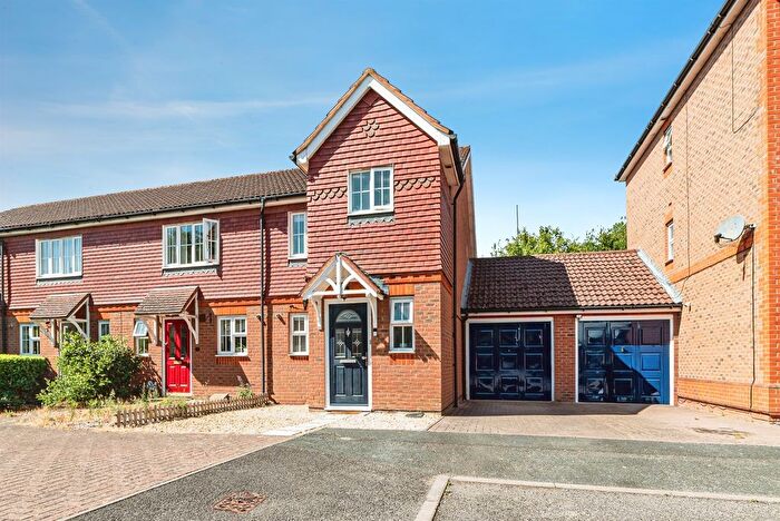 2 Bedroom End Terrace House For Sale In Tarret Burn, Didcot, OX11