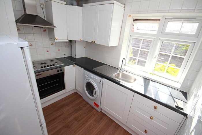 1 Bedroom Flat To Rent In Lynmouth Road, Perivale, UB6