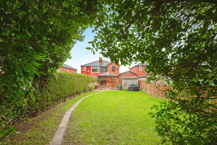 3 Bedroom Semi-Detached House For Sale In Glenluce Drive, Preston, Lancashire, PR1