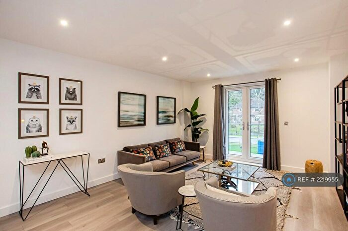 1 Bedroom Flat To Rent In Heron House, Godalming, GU7