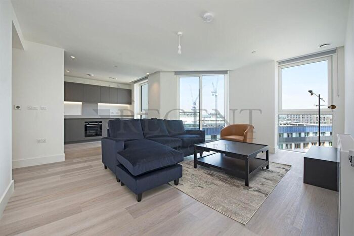 2 Bedroom Apartment To Rent In Hale Works, Daneland Walk, N17