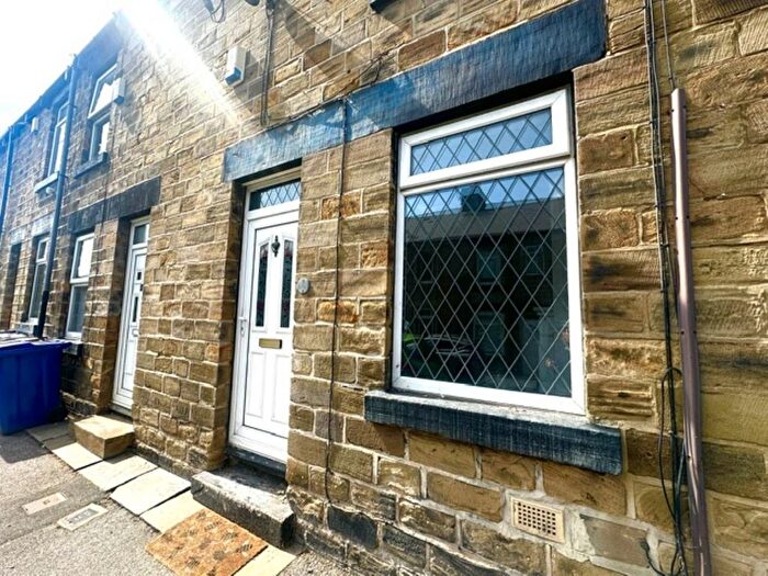 2 Bedroom Terraced House To Rent In Bridge Street, Barnsley, S71