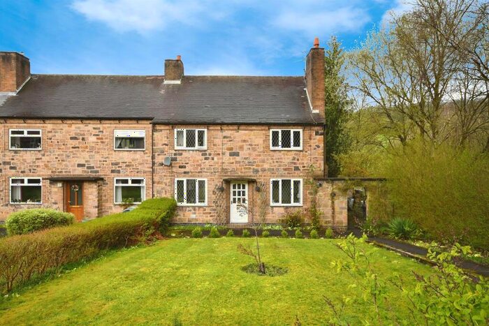 3 Bedroom Character Property For Sale In Lea Road, Lea Bridge, Matlock, DE4