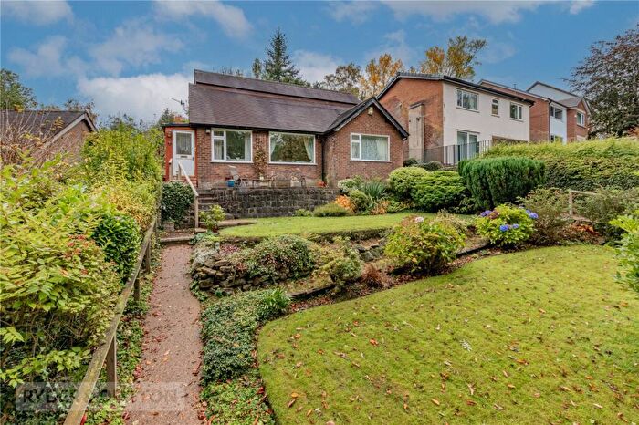 4 Bedroom Bungalow For Sale In Ryefields Drive, Uppermill, Saddleworth, OL3