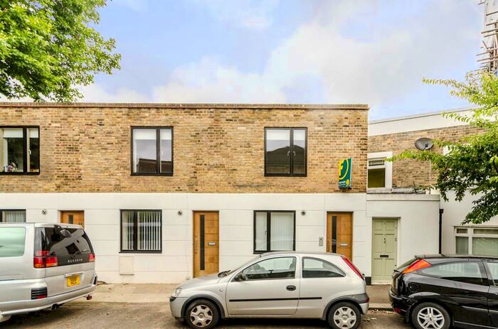 1 Bedroom Flat To Rent In Jarvis Road, East Dulwich, London, SE22