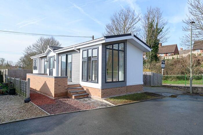 2 Bedroom Park Home For Sale In Cottage Park, Ross-on-Wye, HR9