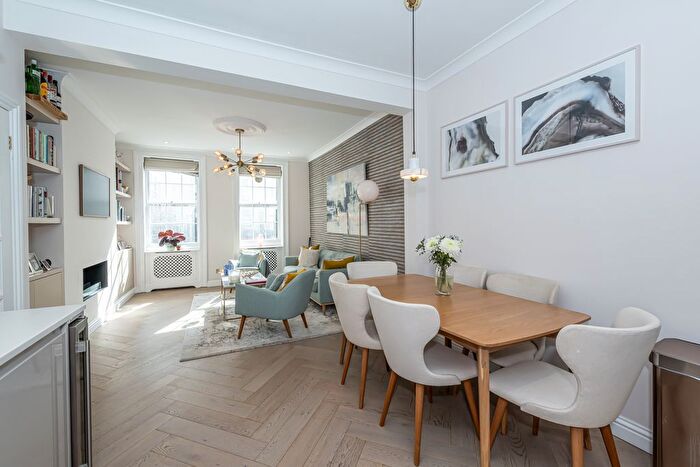 2 Bedroom Flat To Rent In Wyndham Street, London, W1H