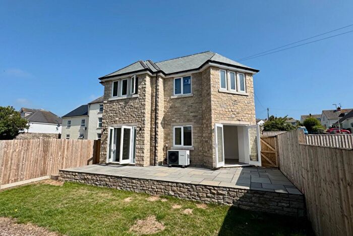 2 Bedroom Flat For Sale In Prospect Crescent, Swanage, BH19