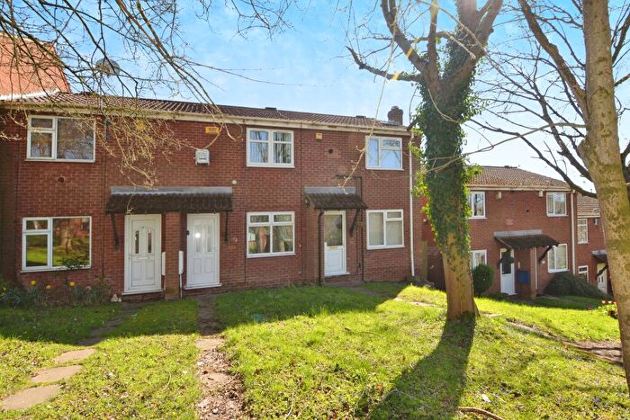 2 Bedroom Terraced House For Sale In Landmere Gardens, Nottingham, NG3