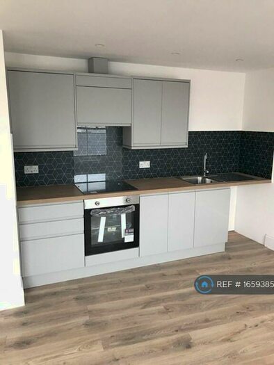 1 Bedroom Flat To Rent In Bay Tree Hill, Liskeard, PL14