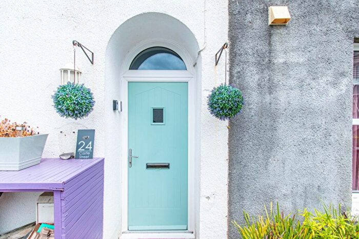 3 Bedroom Terraced House For Sale In Castle Street, Bodmin, PL31