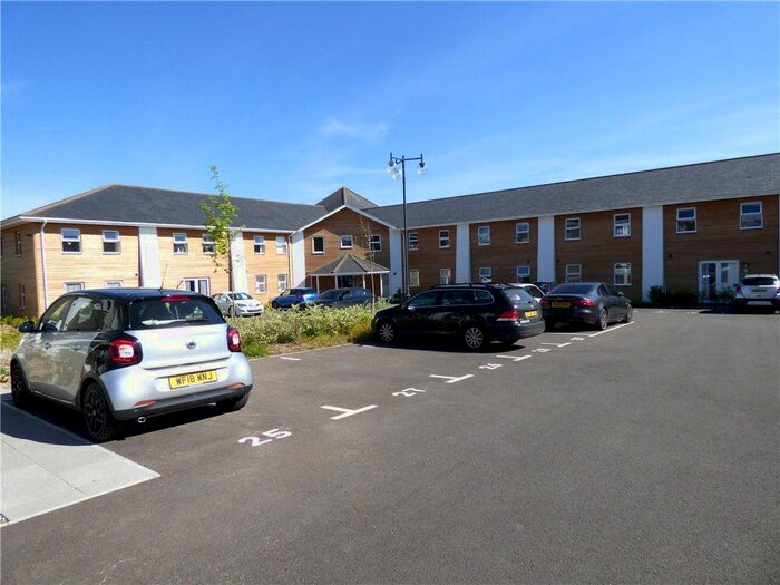2 Bedroom Flat To Rent In Cedar Park, Granville Way, Sherborne, DT9