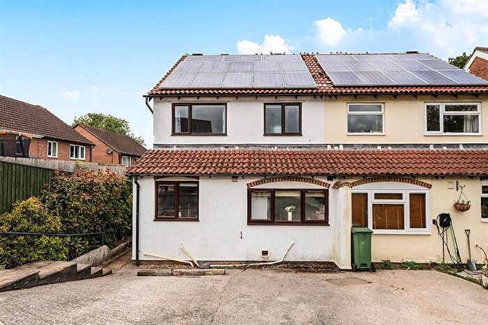 3 Bedroom Semi-Detached House For Sale In Linnet Way, Frome, BA11