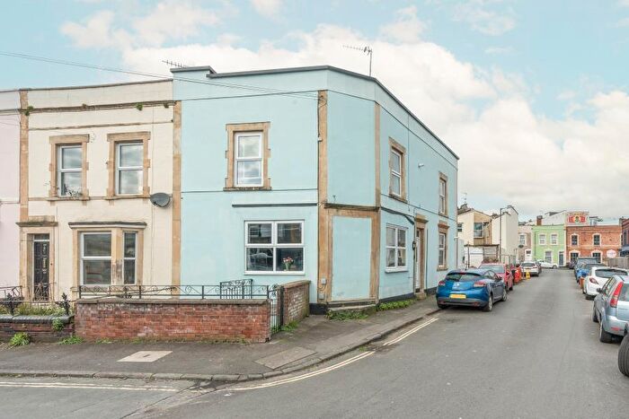 2 Bedroom Flat To Rent In Green Street - Totterdown, BS3
