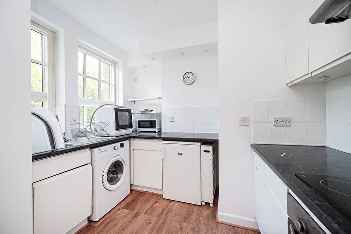 1 Bedroom Flat To Rent In Wilmot Street, Bethnal Green, London, E2