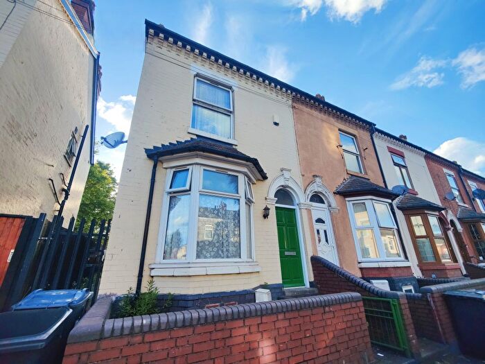 3 Bedroom Terraced House To Rent In Highfield Road, Birmingham, B8