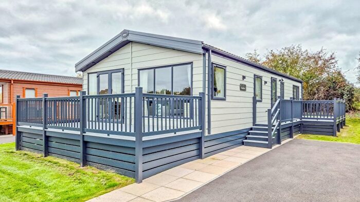 2 Bedroom Mobile/park Home For Sale In Stanford Bishop, Worcester, WR6