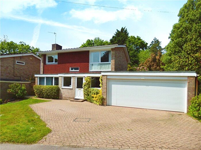 4 Bedroom Detached House For Sale In St. Pauls Road, Sarisbury Green, Southampton, SO31