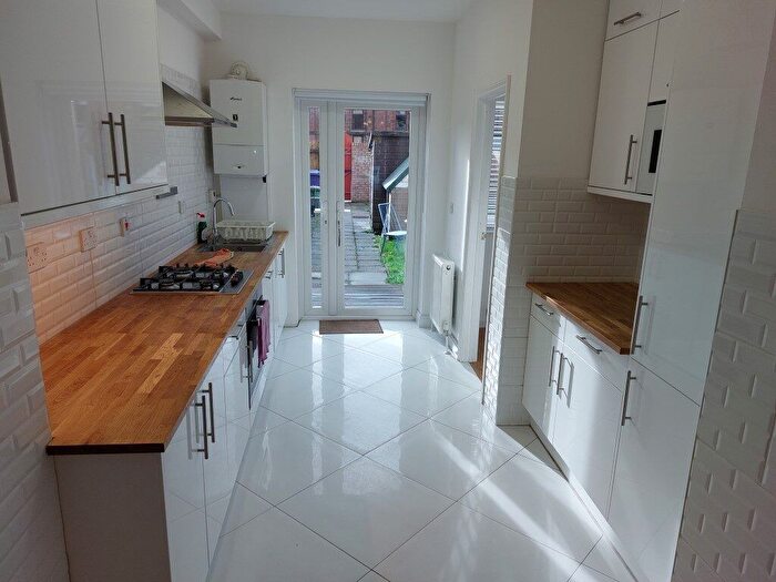 3 Bedroom Terraced House For Sale In Summerfield Cottages, Glasgow, G14