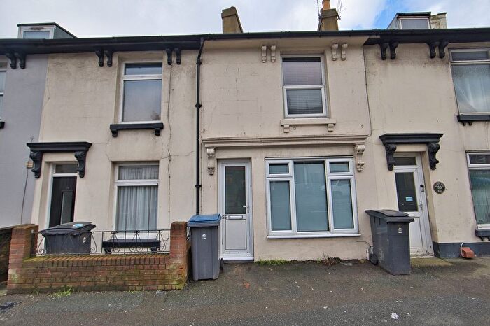 2 Bedroom Terraced House For Sale In Maison Dieu Road, Dover, Kent, CT16