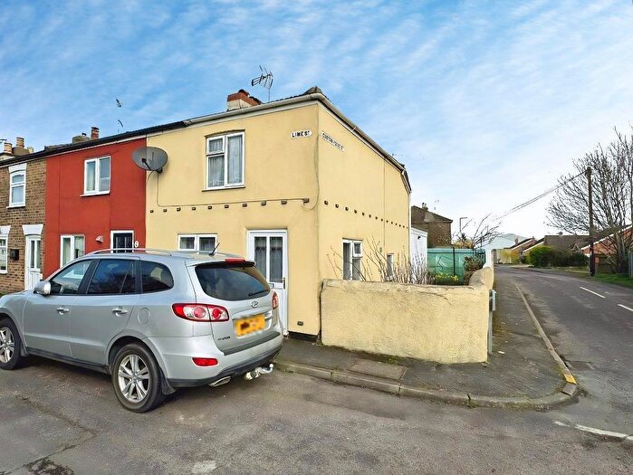 2 Bedroom End Of Terrace House For Sale In Lime Street, Sutton Bridge, Spalding, Lincolnshire, PE12