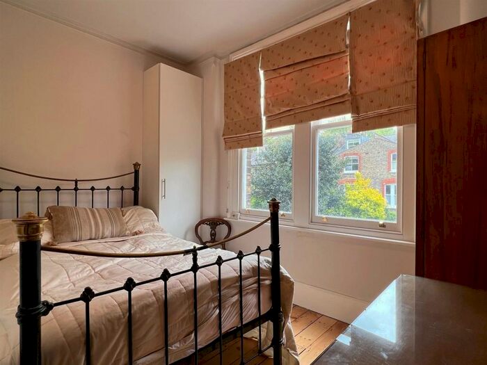 Studio To Rent In Sotheby Road, N5